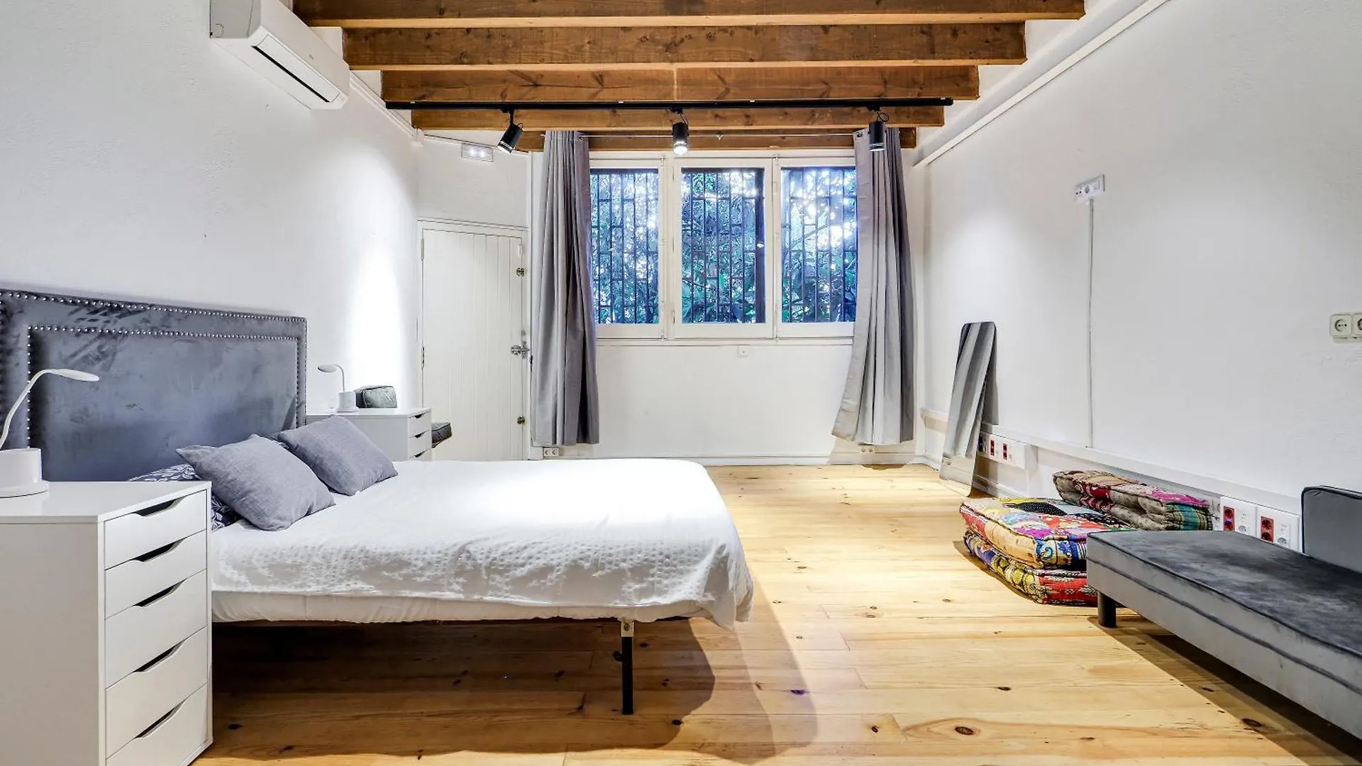 Casa vacanze Bonita Casa En Parc Guell Barcelona Villa